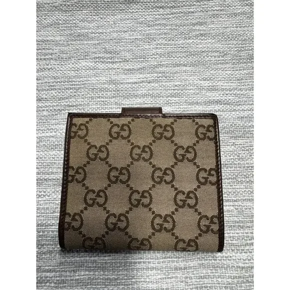 Pre-Love Gucci Bi-Fold Wallet in Classic Beige and Brown GG Canvas and Leather - Picture 9 of 9